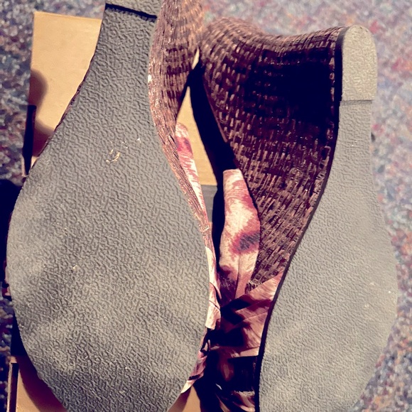 Wild Cat Leopard Platform Espadrille Heels New In Box 8 EUR 38 Purple Mahogany M - Picture 6 of 7